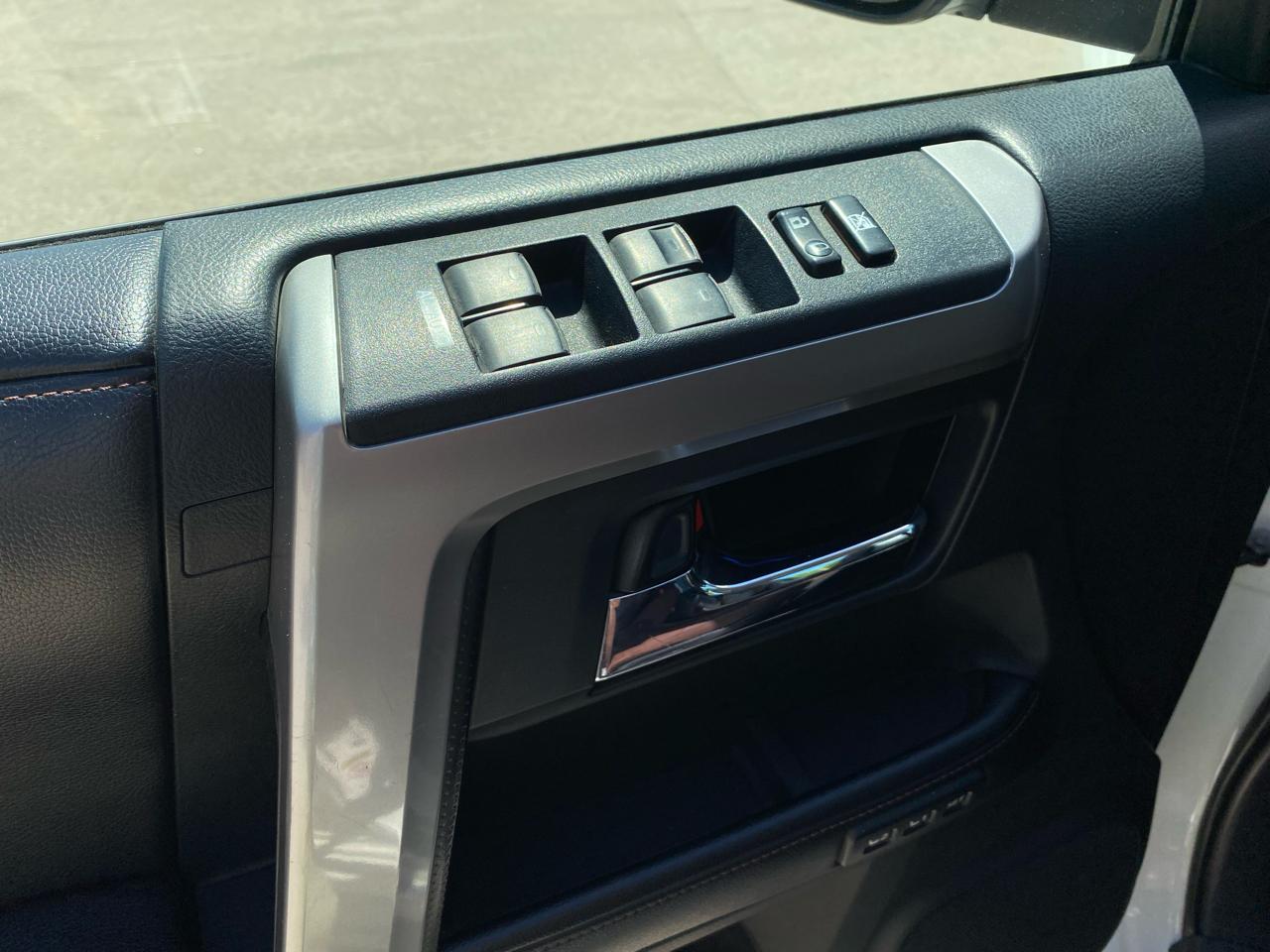 Toyota 4Runner Limited 4WD 2016