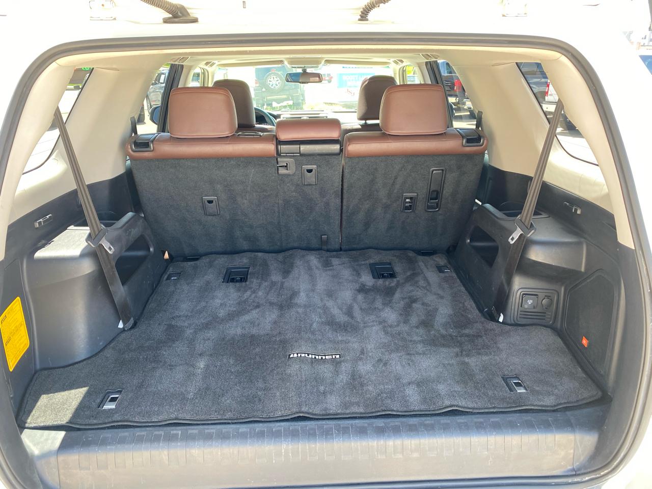 Toyota 4Runner Limited 4WD 2016