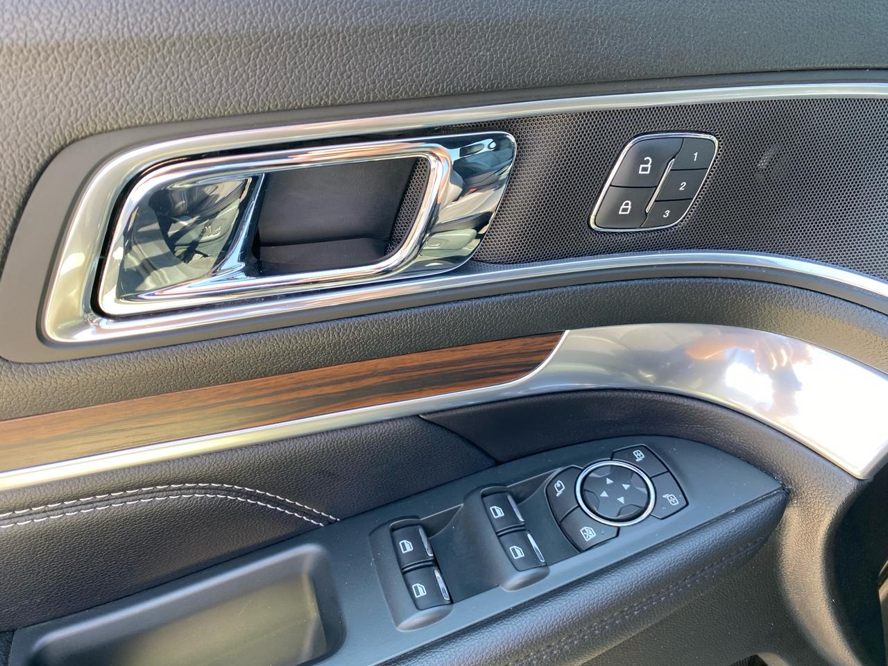 Ford Explorer Limited 4WD 2018