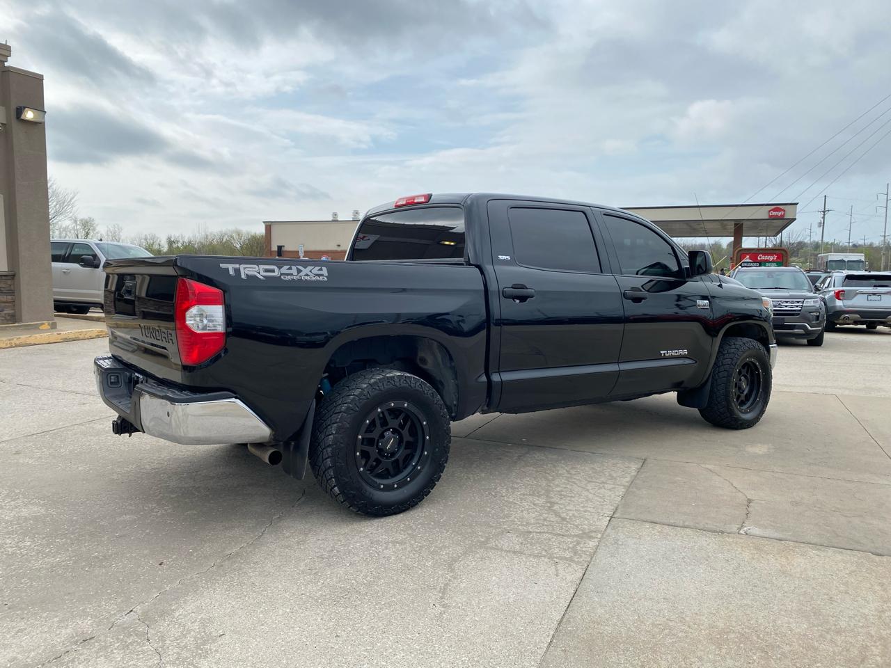Toyota Tundra 4WD SR5 CrewMax 5.5' Bed 5.7L (Natl) 2018