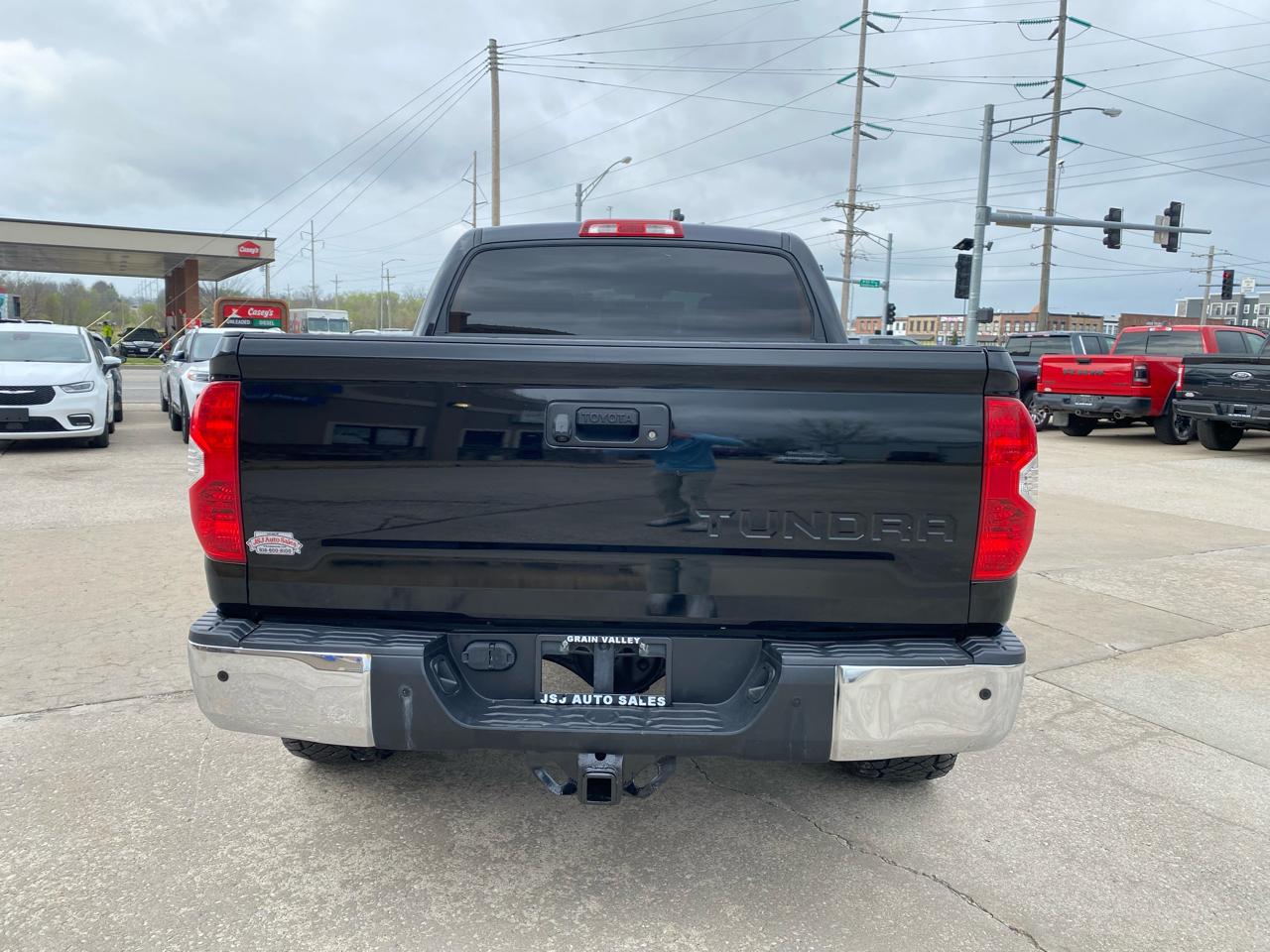 Toyota Tundra 4WD SR5 CrewMax 5.5' Bed 5.7L (Natl) 2018
