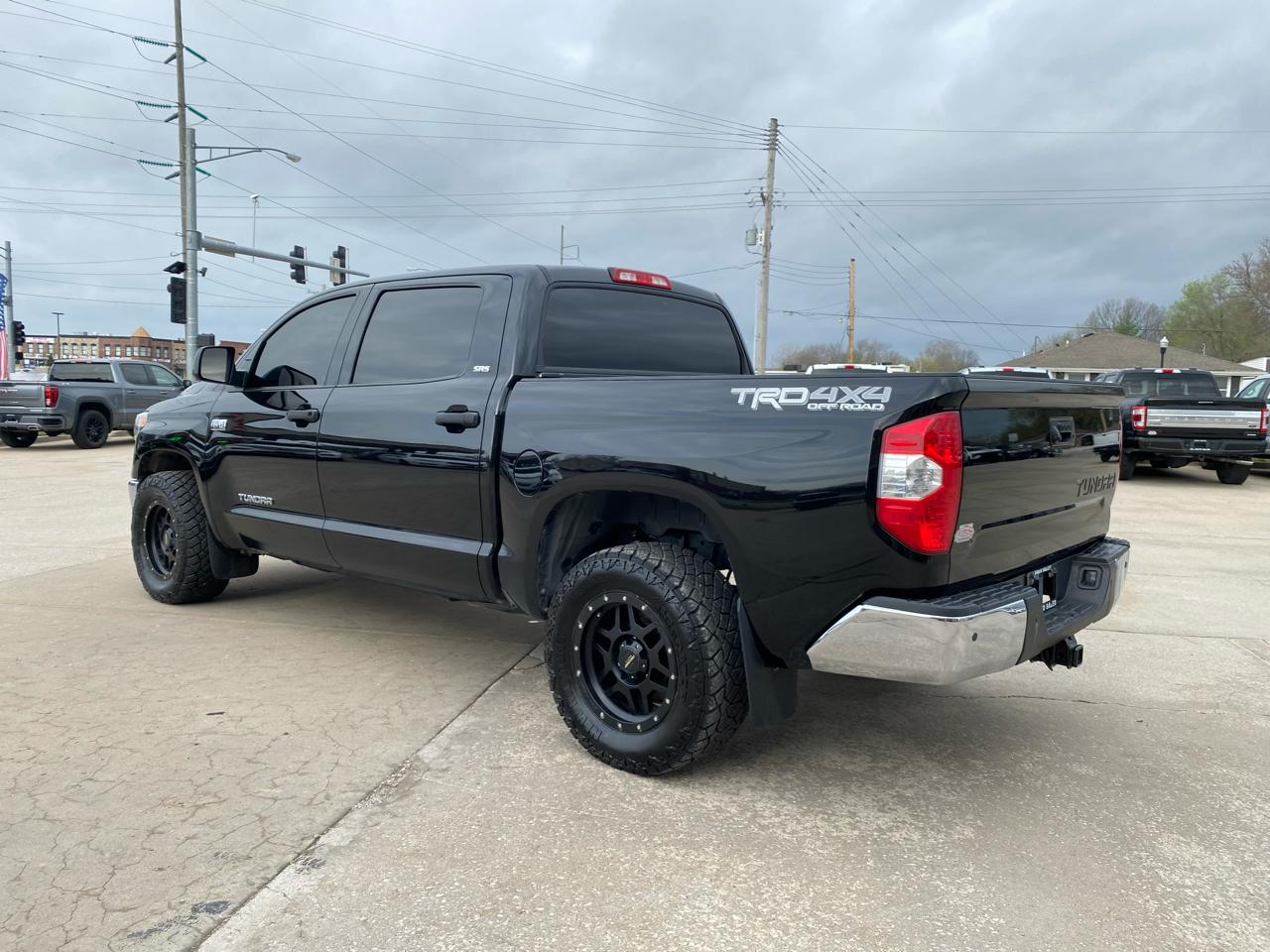 Toyota Tundra 4WD SR5 CrewMax 5.5' Bed 5.7L (Natl) 2018