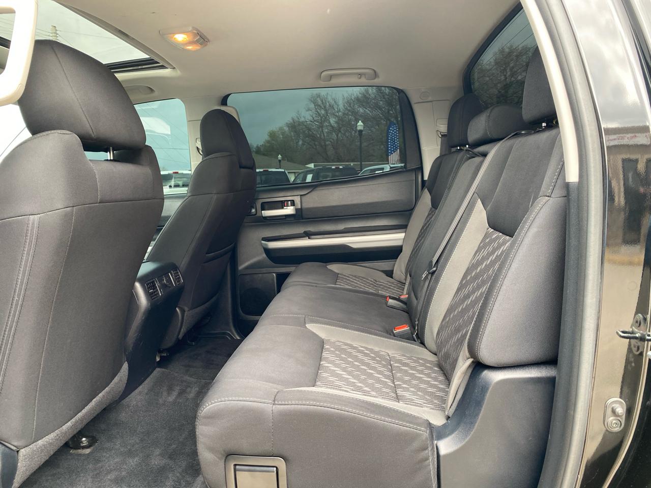 Toyota Tundra 4WD SR5 CrewMax 5.5' Bed 5.7L (Natl) 2018