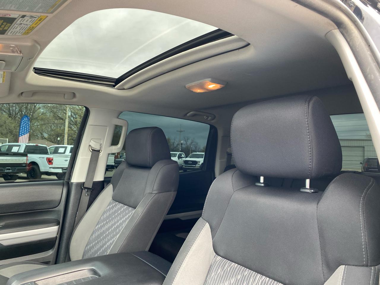 Toyota Tundra 4WD SR5 CrewMax 5.5' Bed 5.7L (Natl) 2018