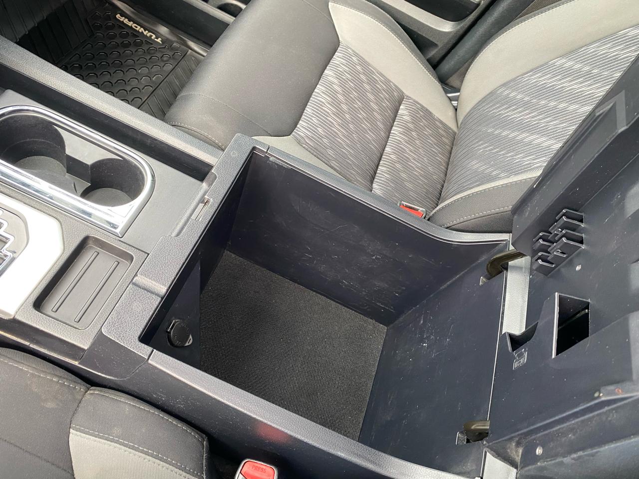 Toyota Tundra 4WD SR5 CrewMax 5.5' Bed 5.7L (Natl) 2018