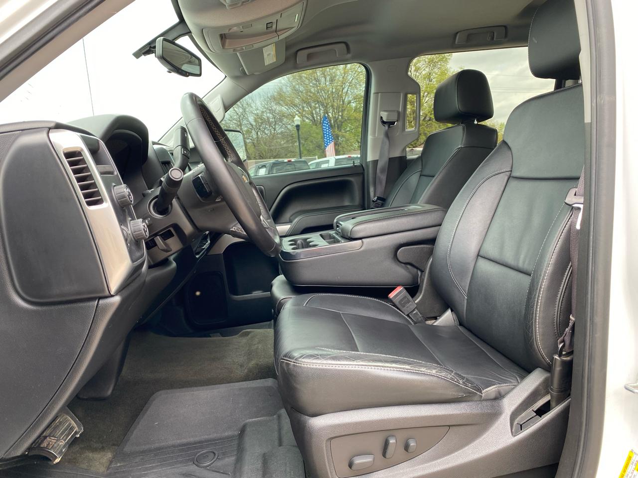 Chevrolet Silverado 1500 4WD Crew Cab 143.5" LT 2017