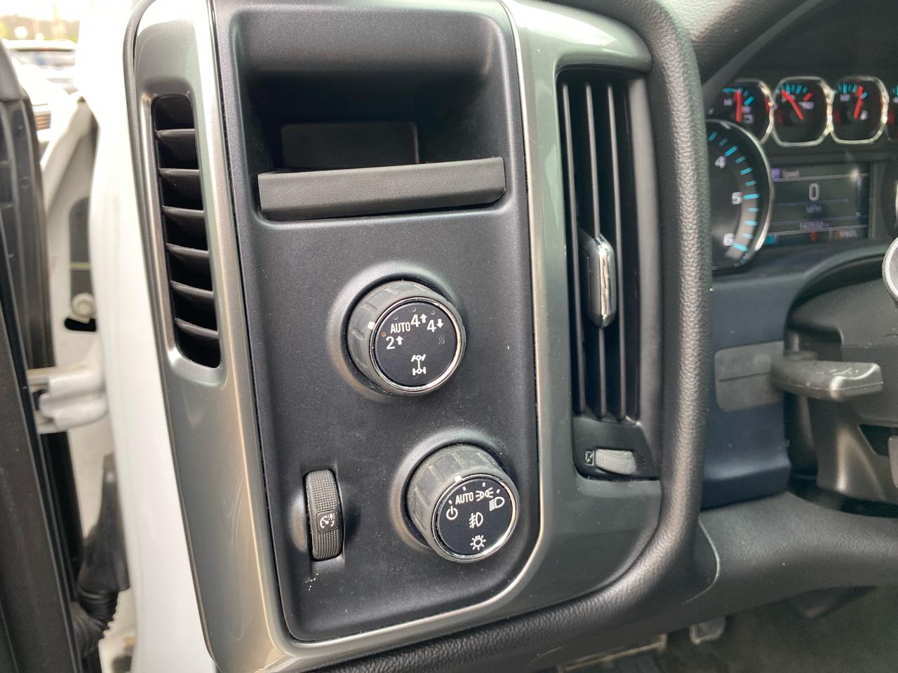 Chevrolet Silverado 1500 4WD Crew Cab 143.5" LT 2017