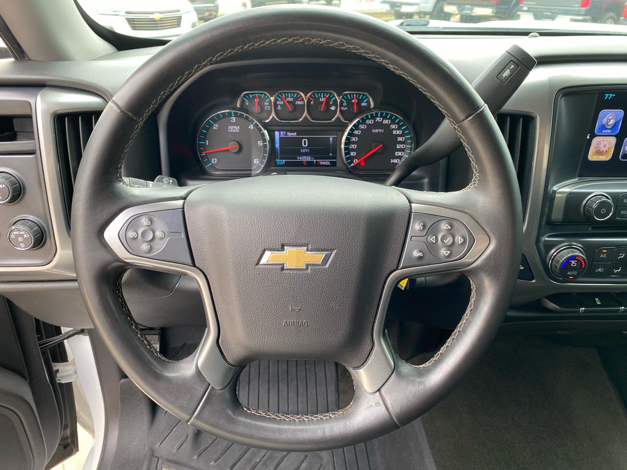 Chevrolet Silverado 1500 4WD Crew Cab 143.5" LT 2017