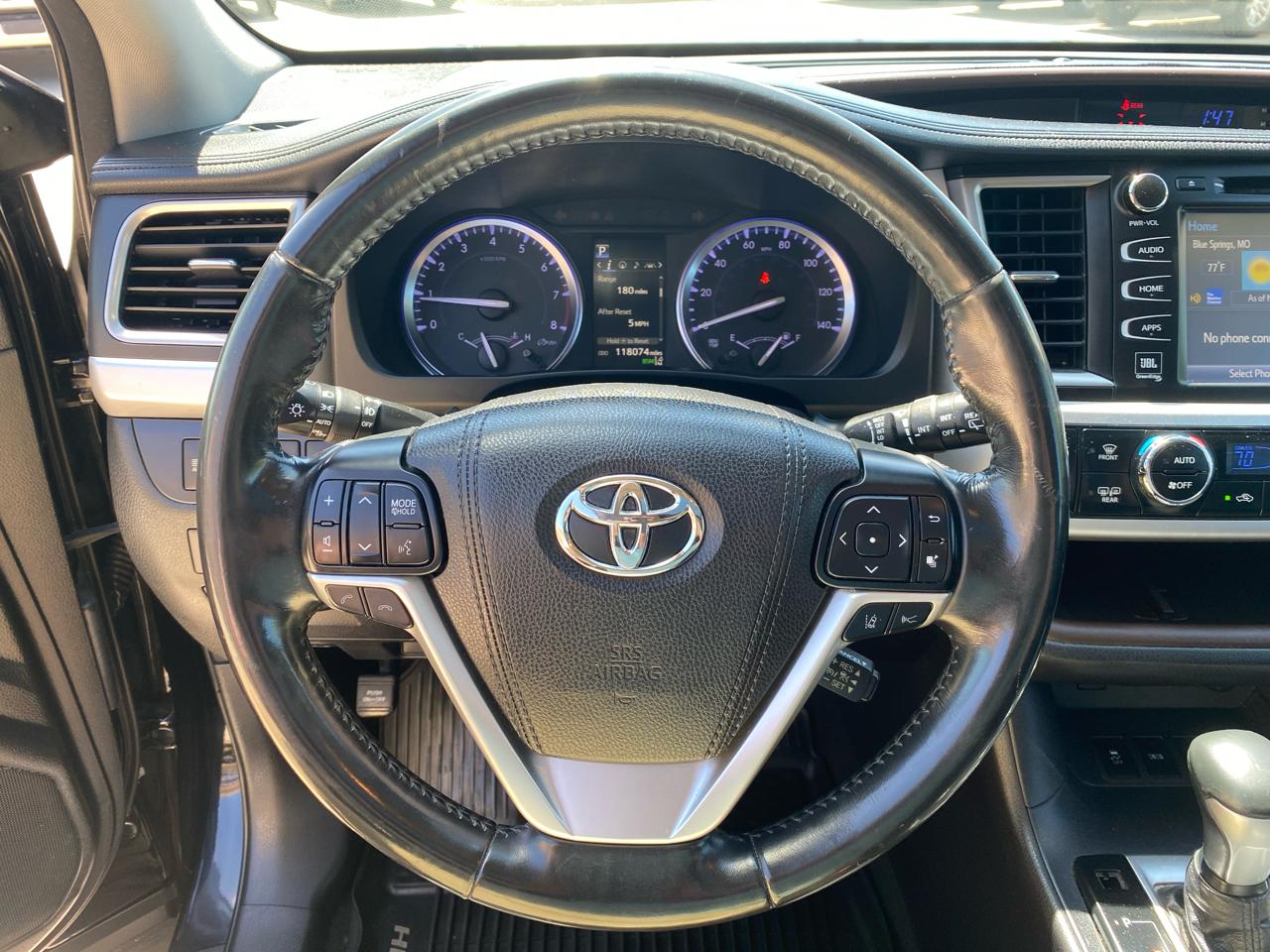 Toyota Highlander  2018