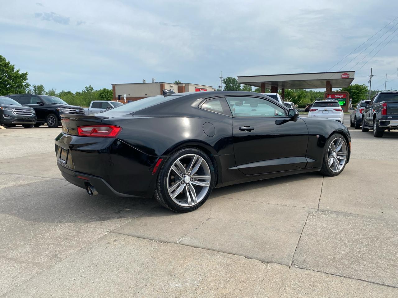 Chevrolet Camaro 2dr Cpe 1LT 2017
