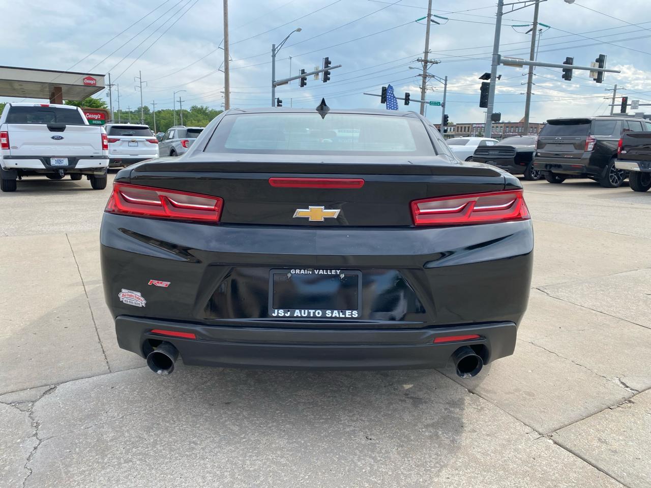Chevrolet Camaro 2dr Cpe 1LT 2017