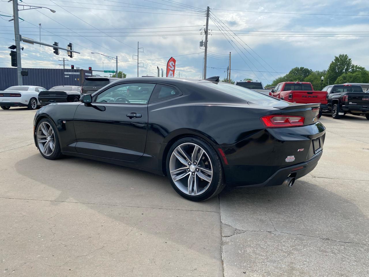 Chevrolet Camaro 2dr Cpe 1LT 2017
