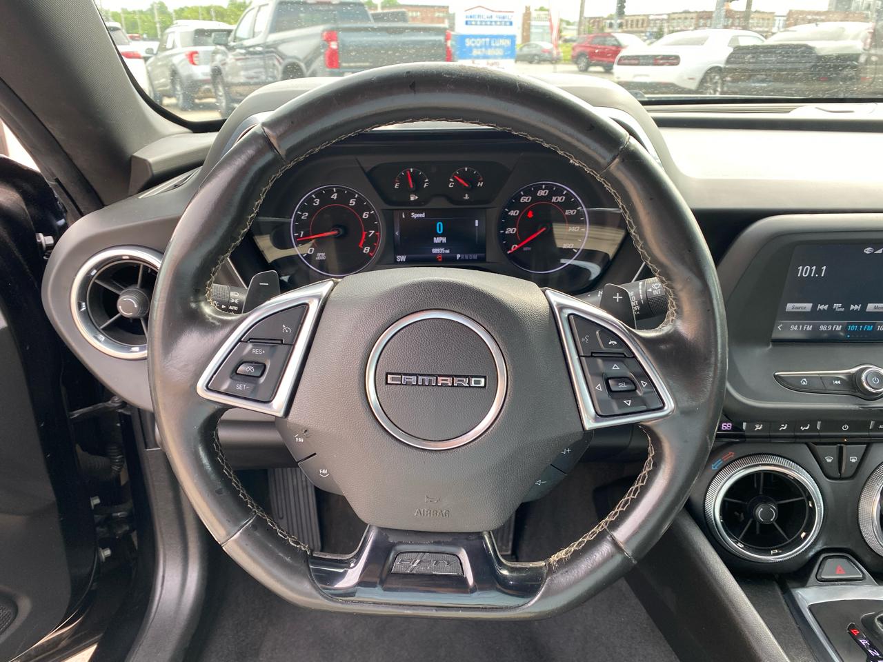 Chevrolet Camaro 2dr Cpe 1LT 2017
