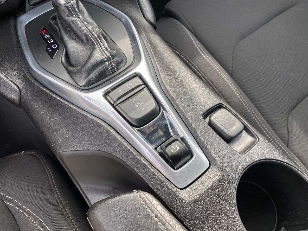 Chevrolet Camaro 2dr Cpe 1LT 2017