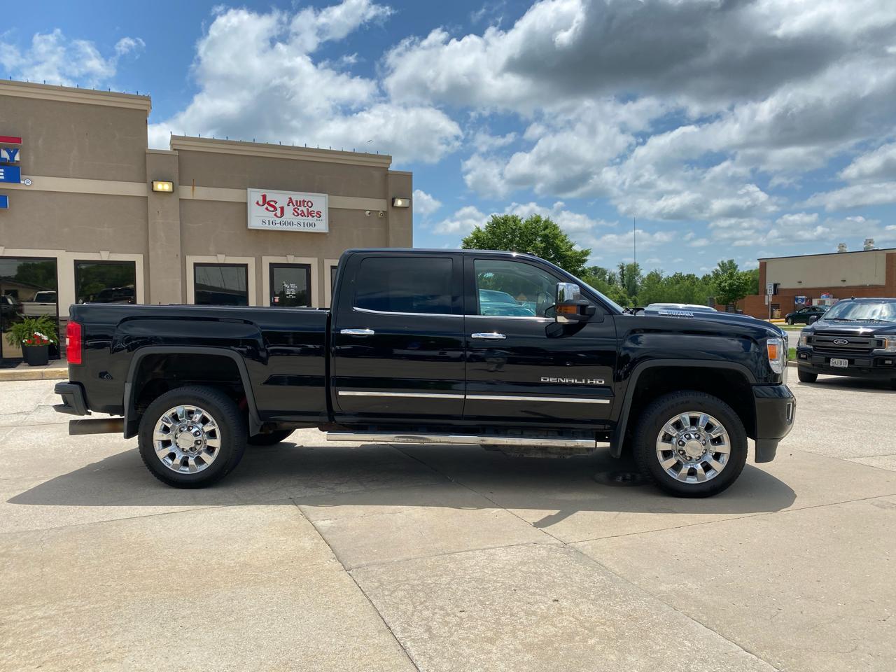 GMC Sierra 2500HD Denali Crew Cab 4WD 2018