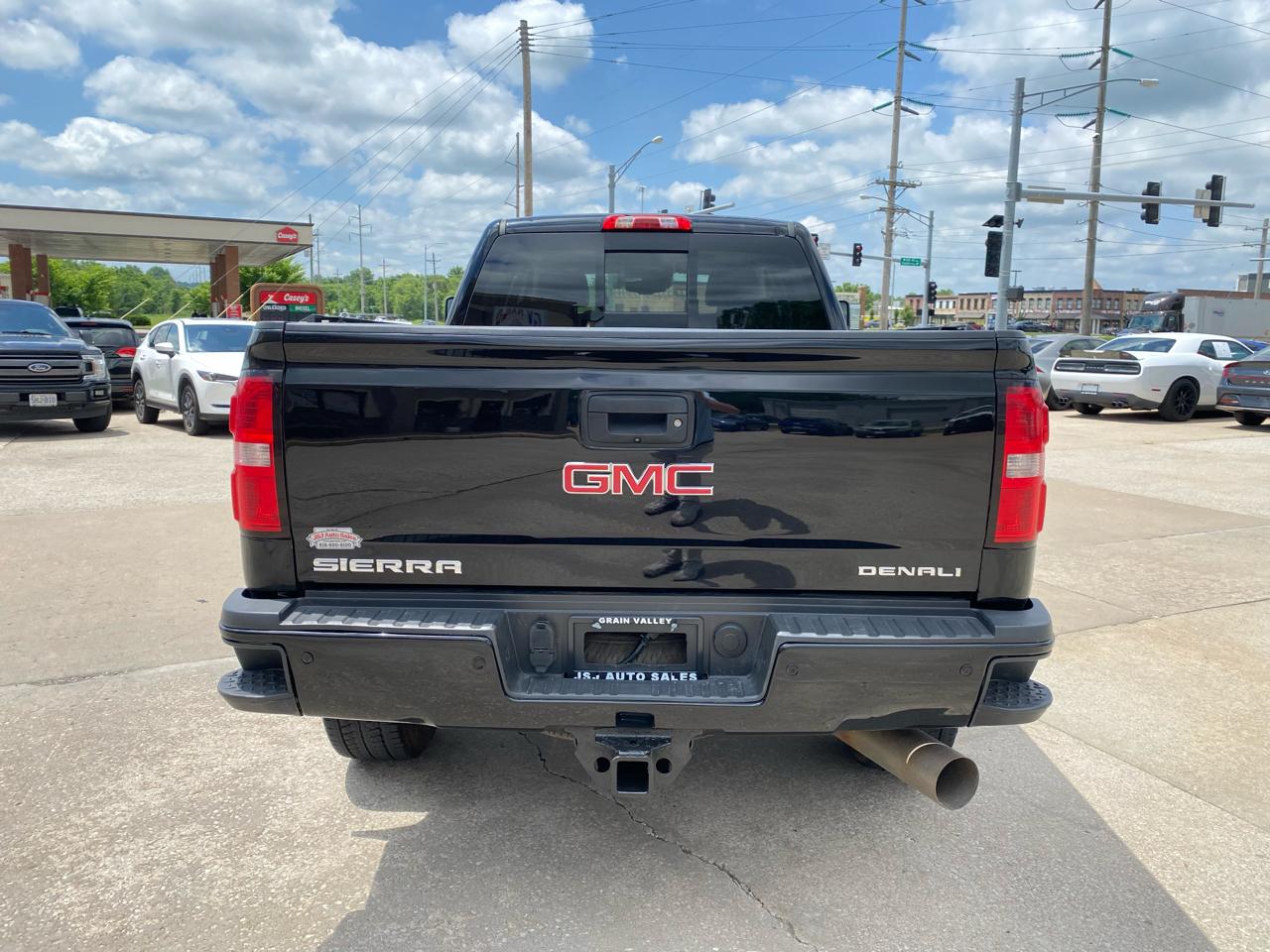 GMC Sierra 2500HD Denali Crew Cab 4WD 2018