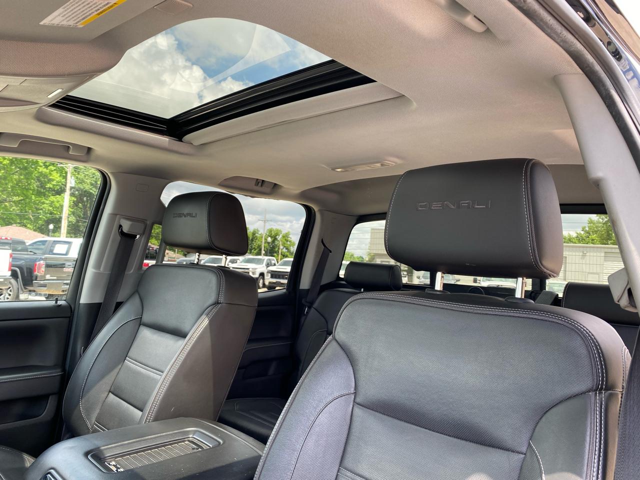 GMC Sierra 2500HD Denali Crew Cab 4WD 2018