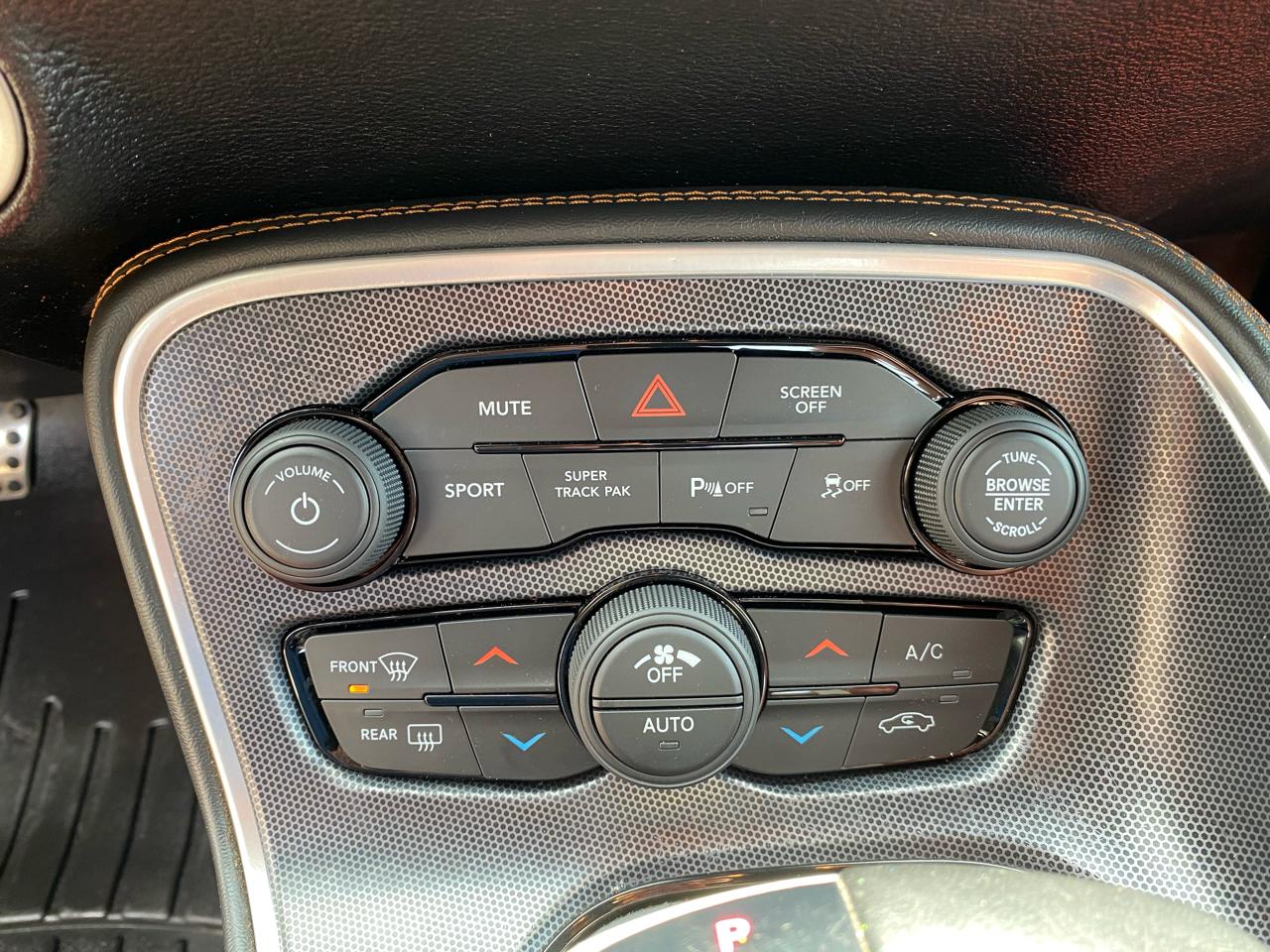 Dodge Challenger R/T Plus RWD 2018