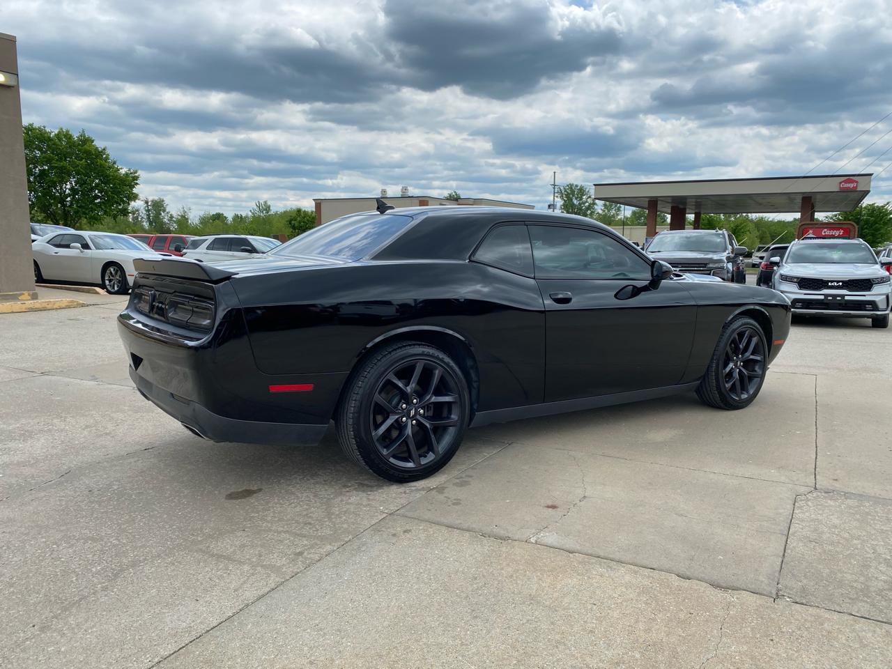 Dodge Challenger SXT Plus RWD 2019