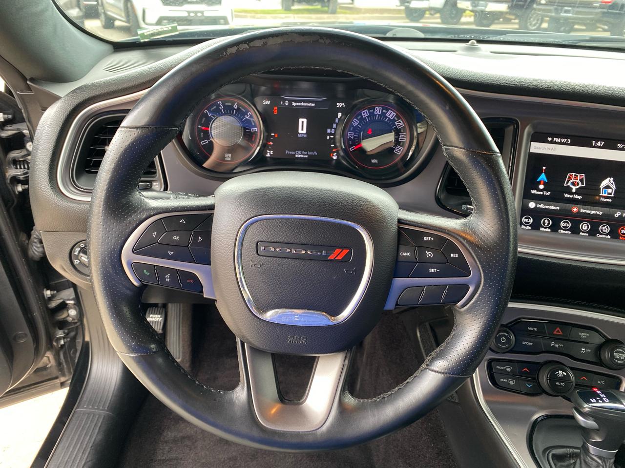 Dodge Challenger SXT Plus RWD 2019