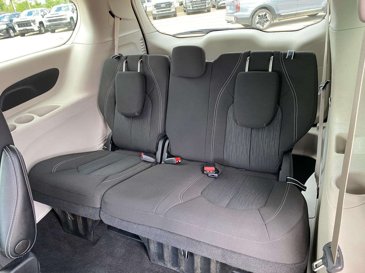Chrysler Voyager LX FWD 2022