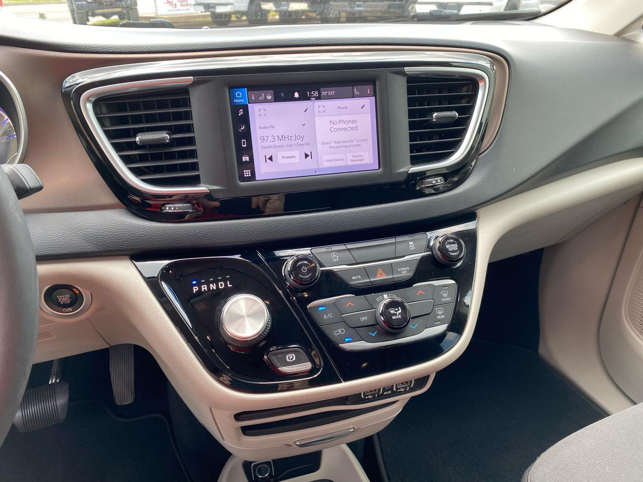 Chrysler Voyager LX FWD 2022