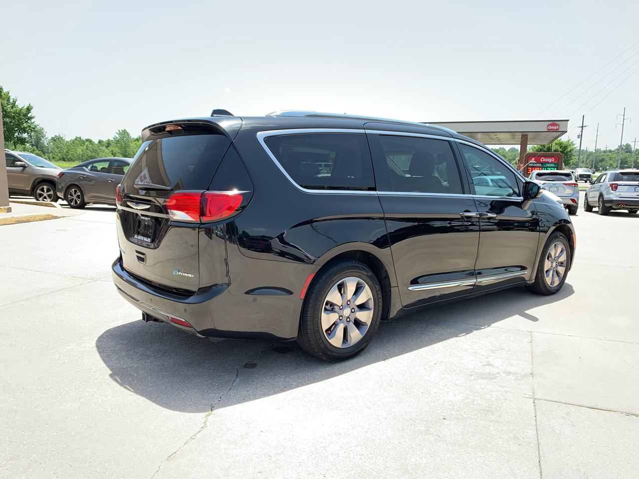 Chrysler Pacifica Hybrid Limited FWD 2018