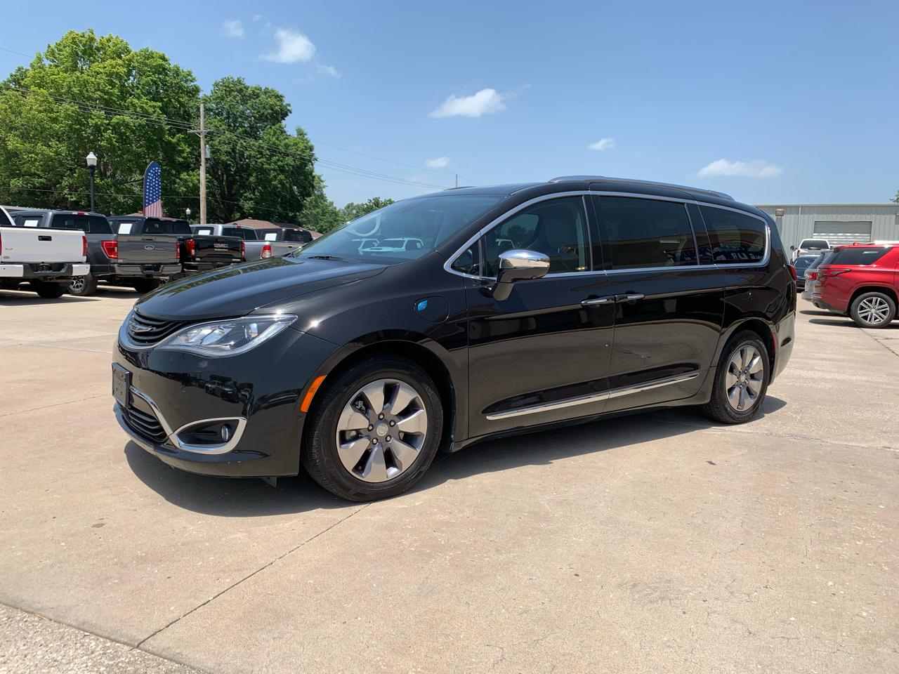 Chrysler Pacifica Hybrid Limited FWD 2018
