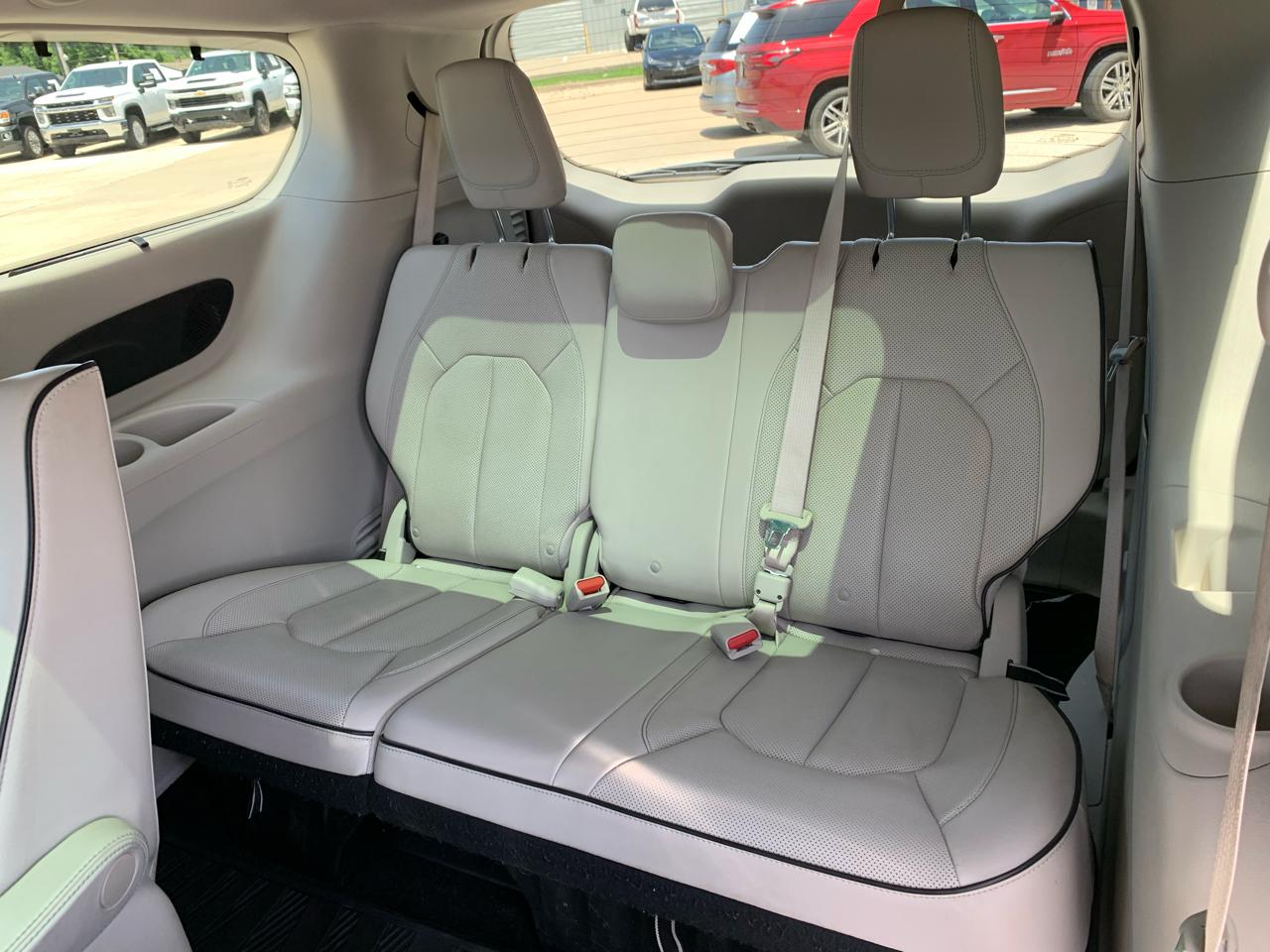 Chrysler Pacifica Hybrid Limited FWD 2018