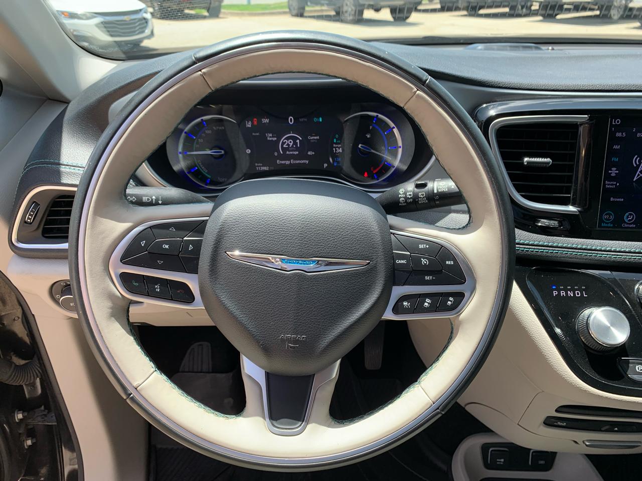 Chrysler Pacifica Hybrid Limited FWD 2018