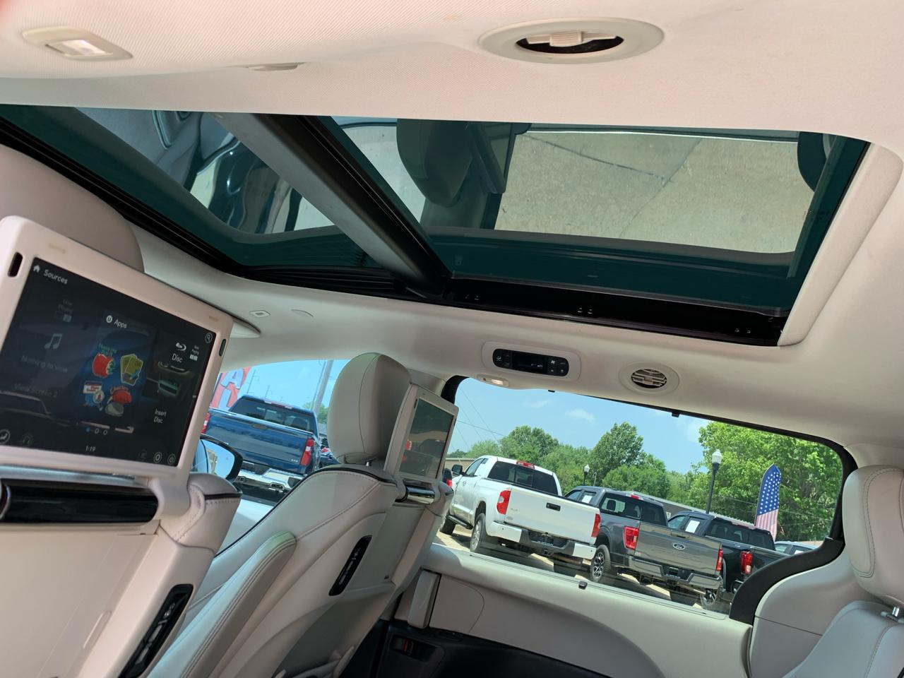 Chrysler Pacifica Hybrid Limited FWD 2018