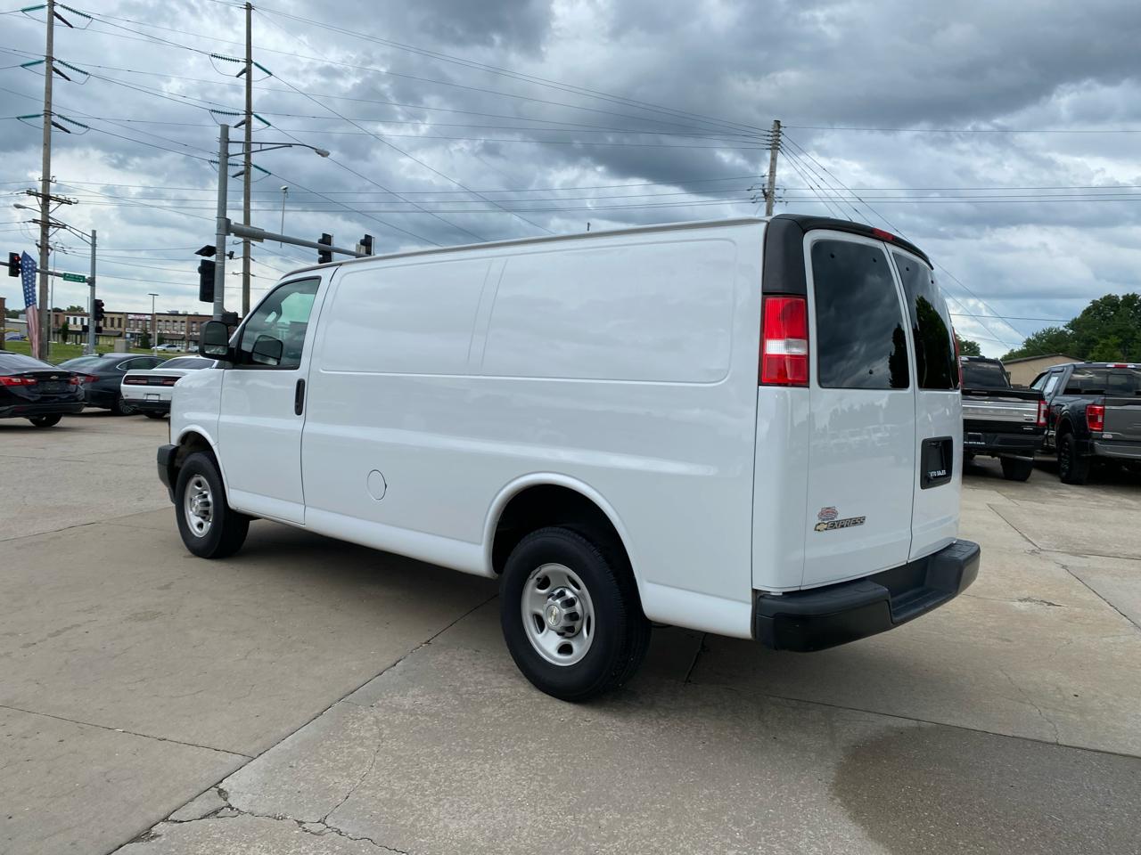 Chevrolet Express Cargo Van  2021