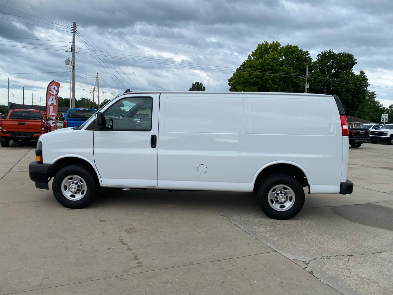 Chevrolet Express Cargo Van  2021