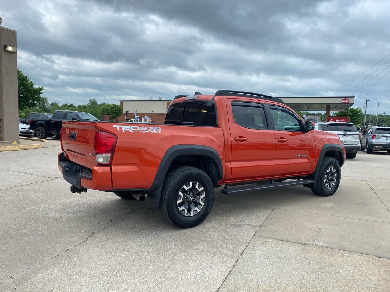 Toyota Tacoma  2017