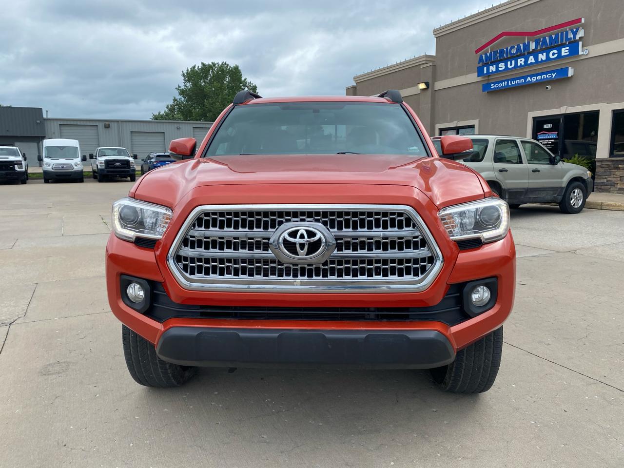 Toyota Tacoma  2017