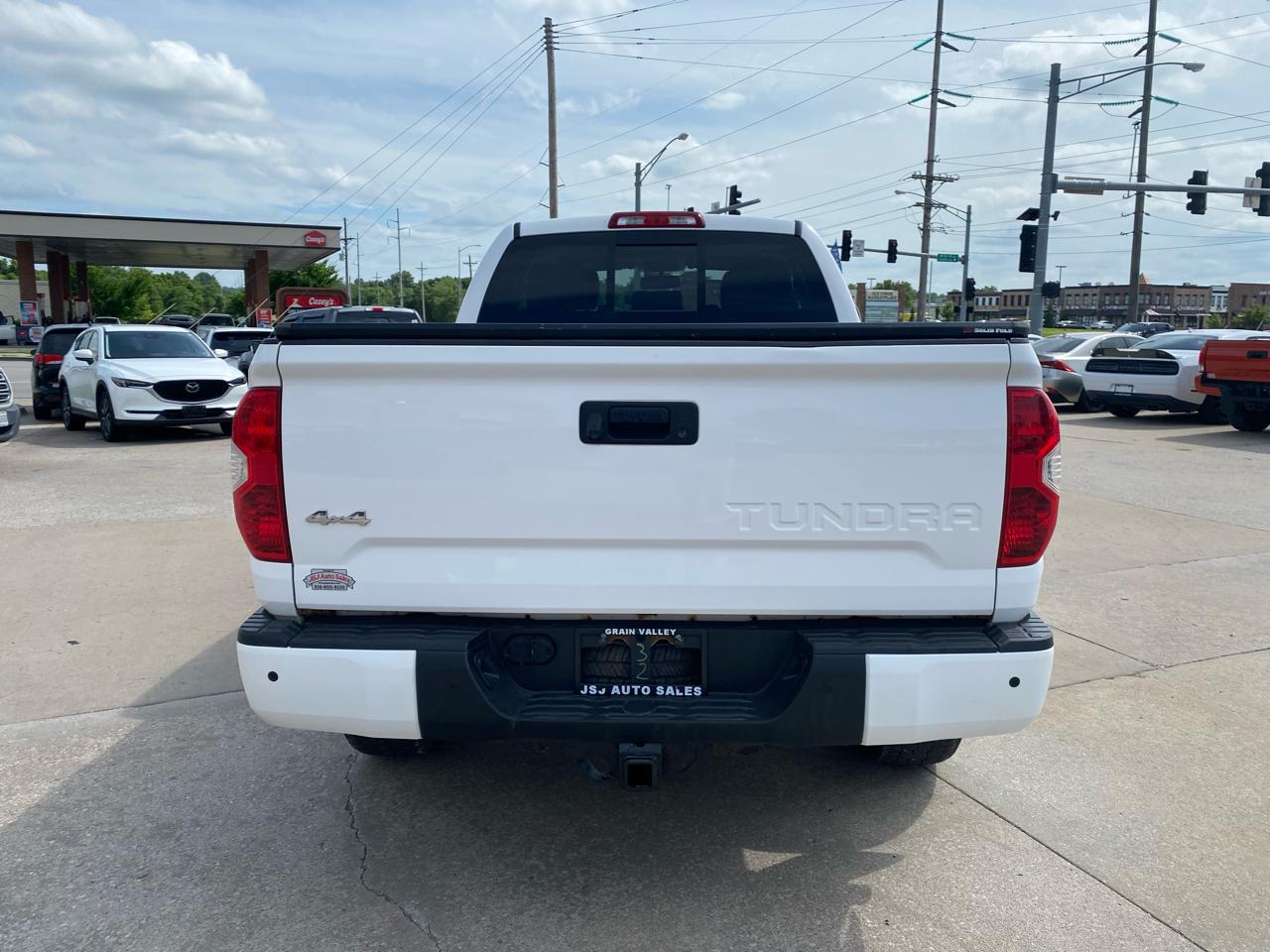 Toyota Tundra Limited Double Cab 5.7L 4WD 2014