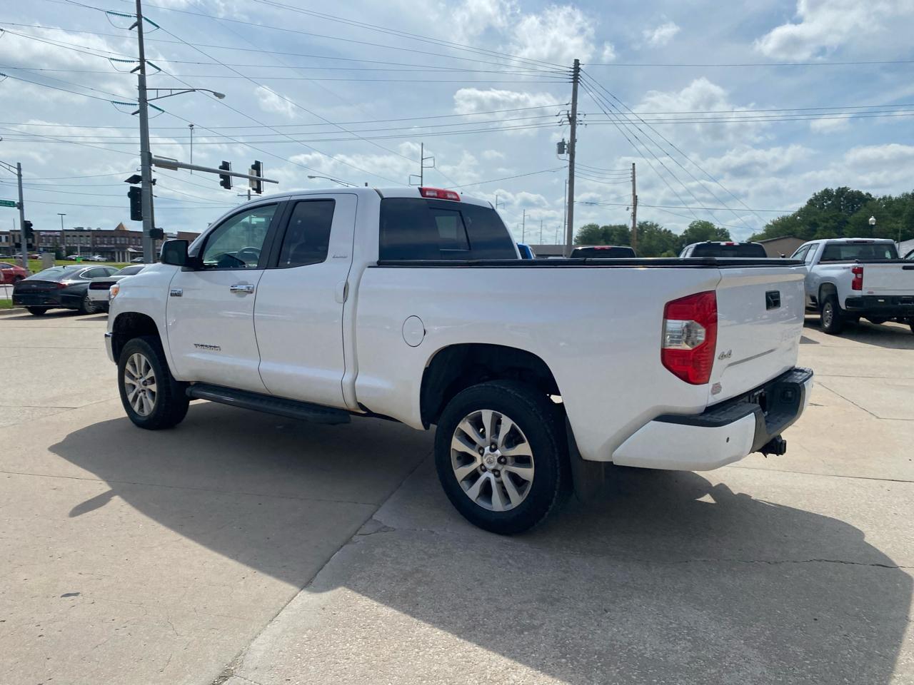 Toyota Tundra Limited Double Cab 5.7L 4WD 2014
