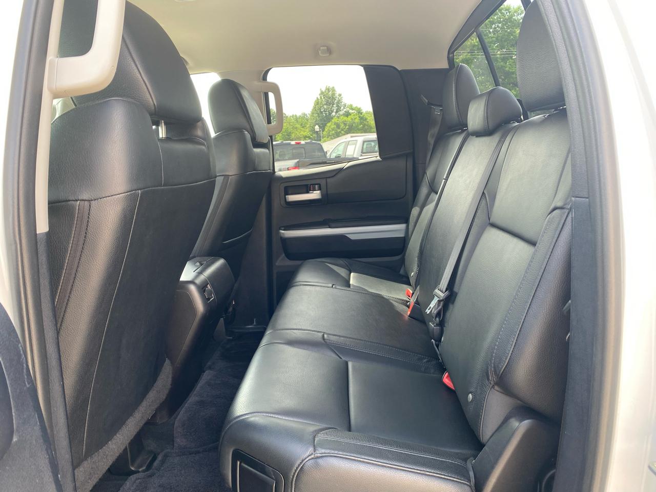 Toyota Tundra Limited Double Cab 5.7L 4WD 2014