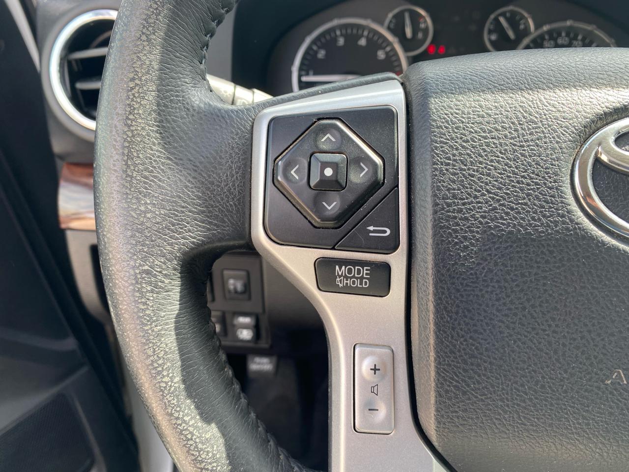 Toyota Tundra Limited Double Cab 5.7L 4WD 2014