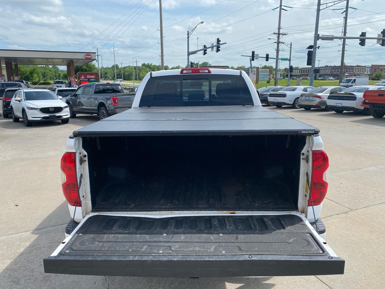 Toyota Tundra Limited Double Cab 5.7L 4WD 2014