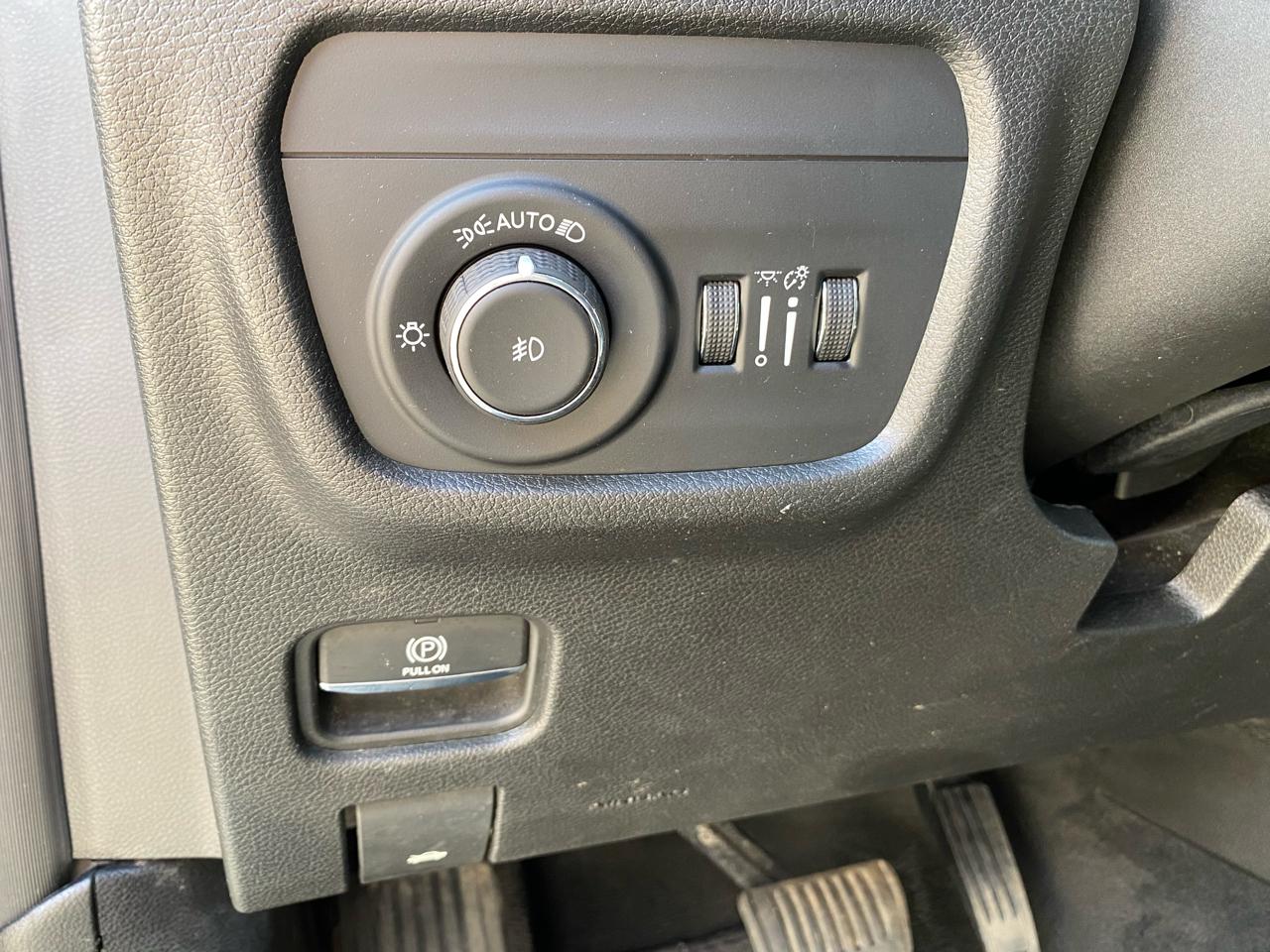 Jeep Grand Cherokee Limited 4x4 2023