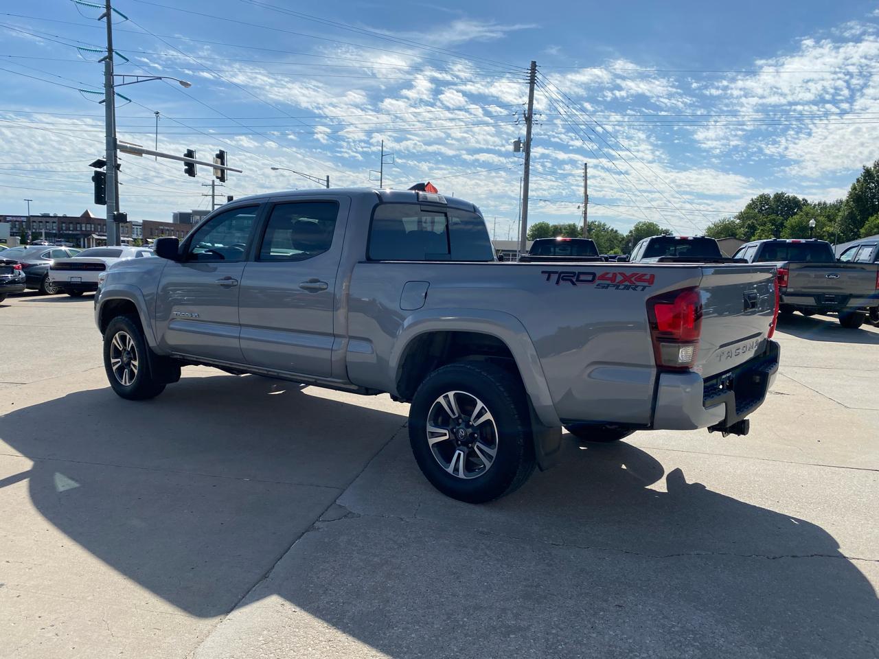 Toyota Tacoma 4WD TRD Off Road Double Cab 6' Bed V6 AT (Natl) 2019