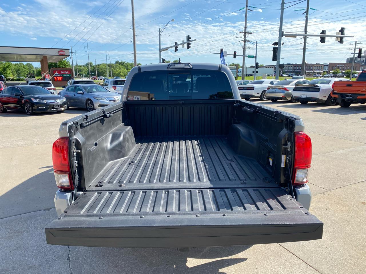 Toyota Tacoma 4WD TRD Off Road Double Cab 6' Bed V6 AT (Natl) 2019