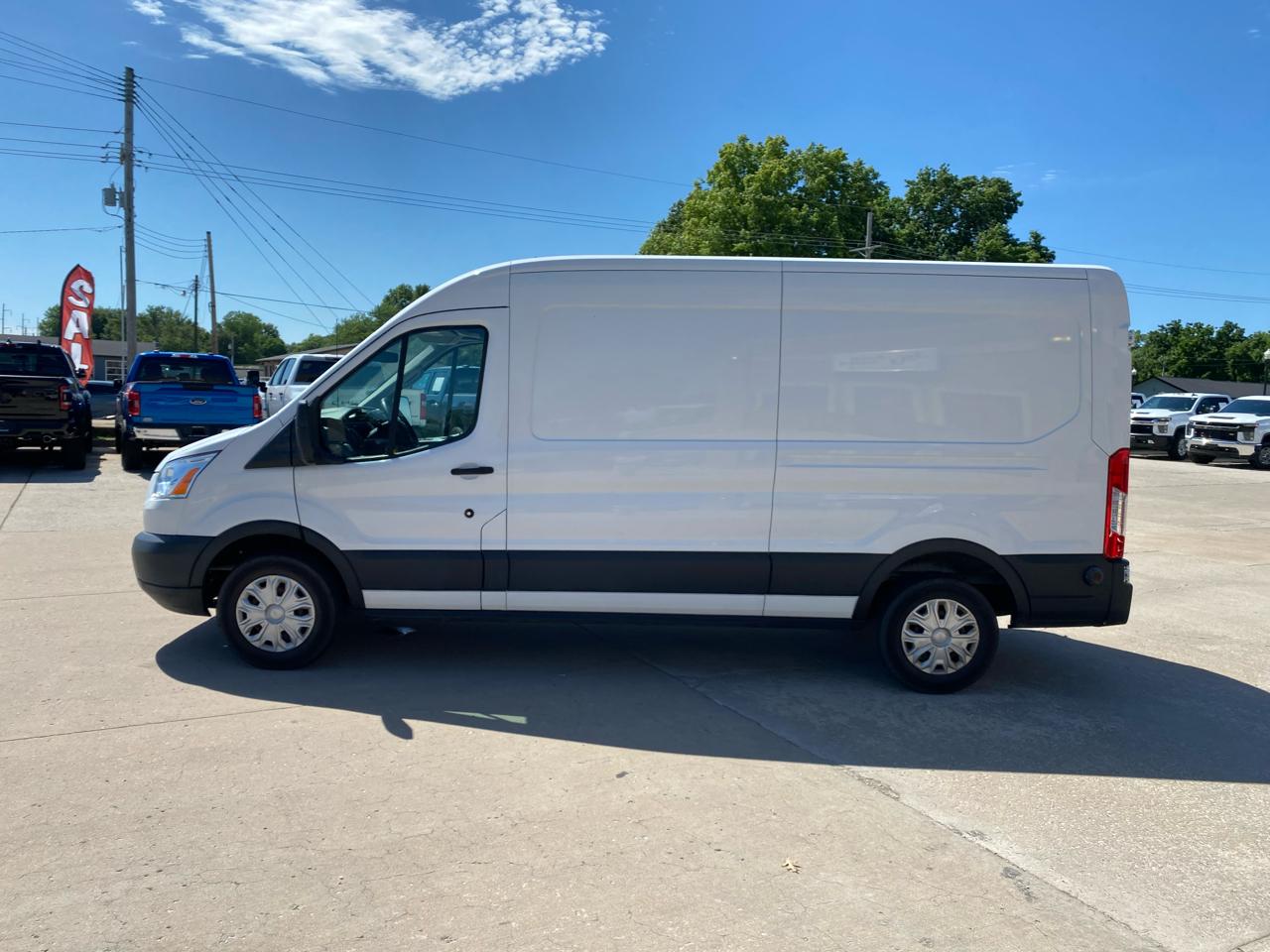Ford Transit Van T-250 148" Med Rf 9000 GVWR Sliding RH Dr 2019
