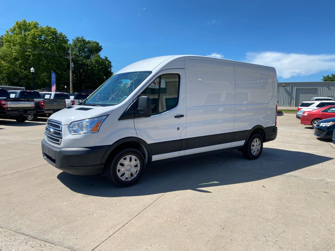 Ford Transit Van T-250 148" Med Rf 9000 GVWR Sliding RH Dr 2019
