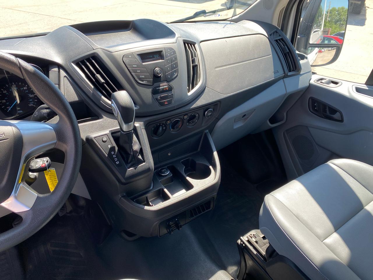 Ford Transit Van T-250 148" Med Rf 9000 GVWR Sliding RH Dr 2019