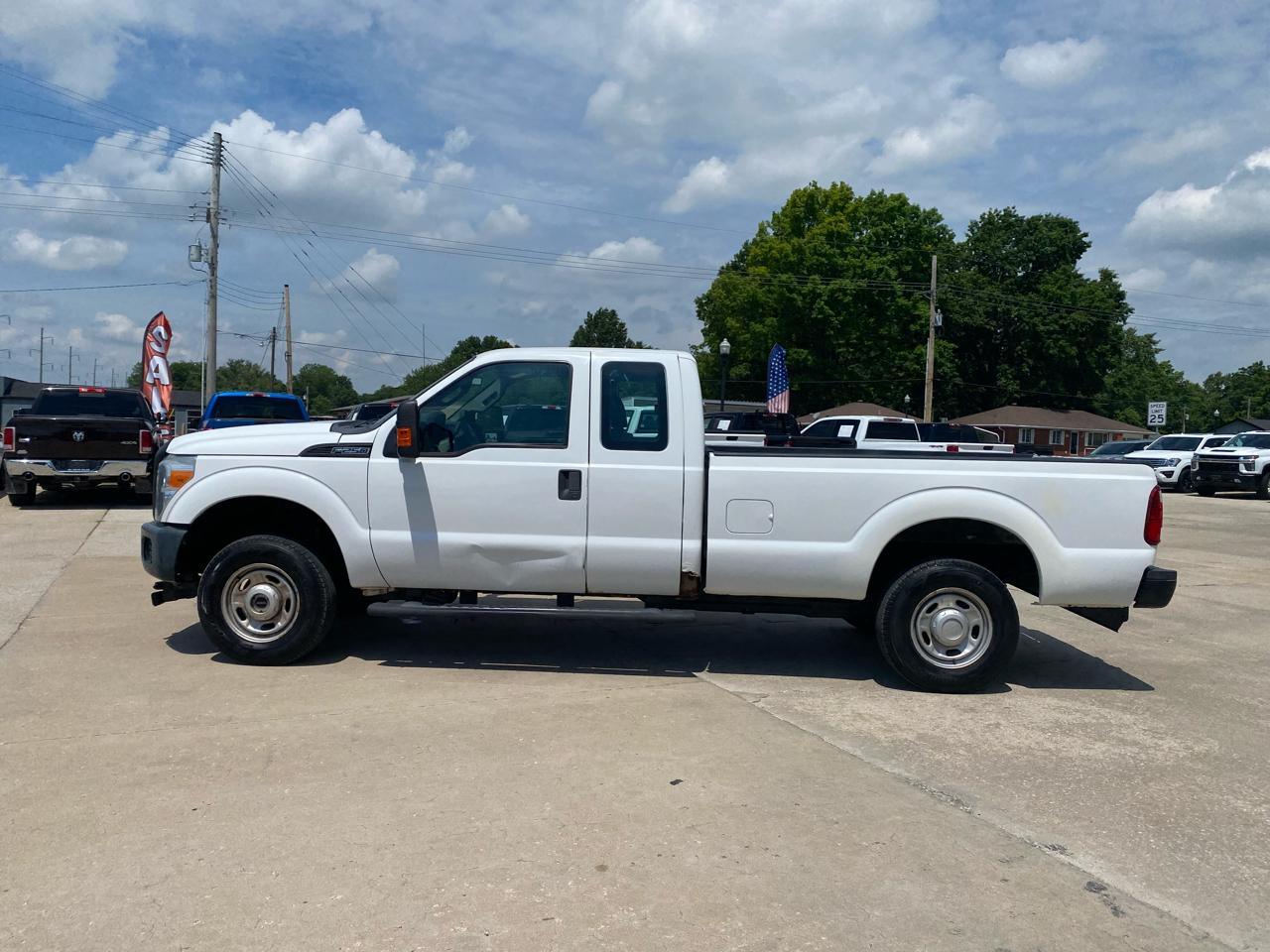 Ford Super Duty F-250 SRW 4WD SuperCab 158" XL 2011