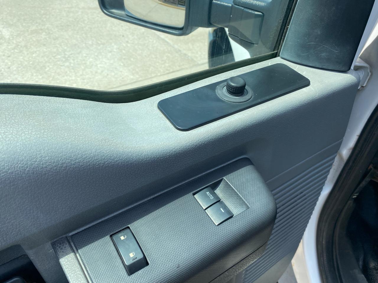 Ford Super Duty F-250 SRW 4WD SuperCab 158" XL 2011