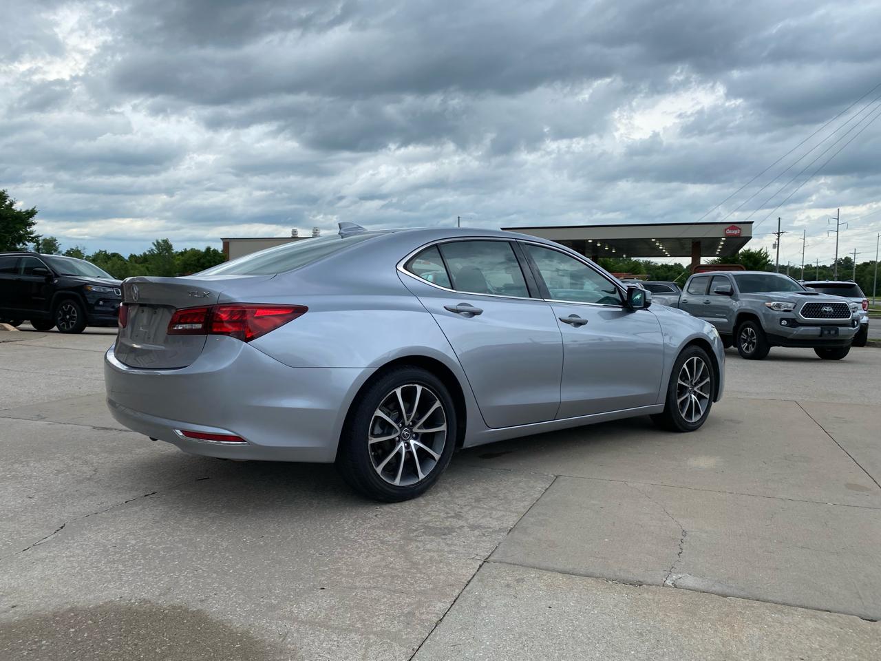Acura TLX 4dr Sdn FWD V6 2016