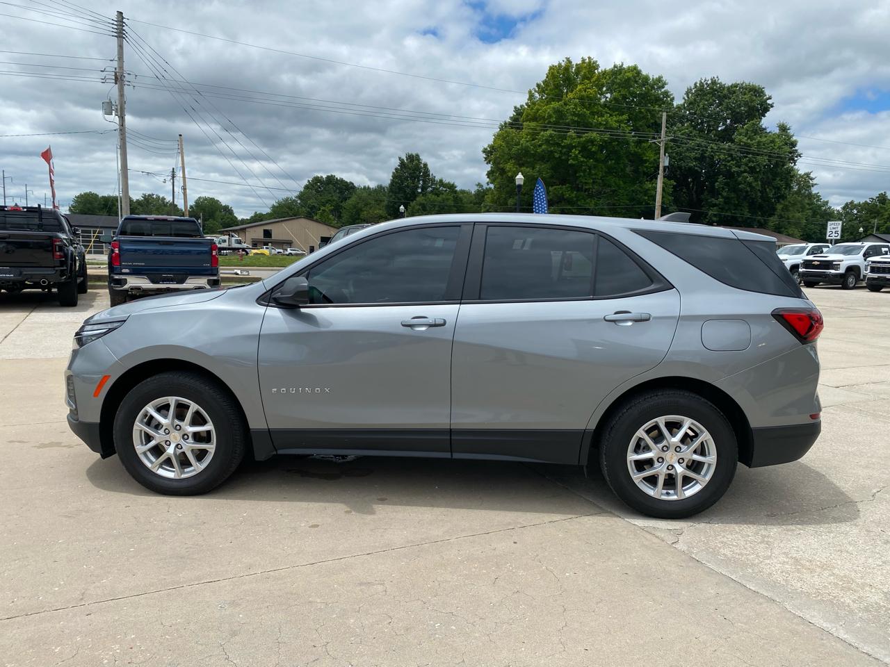 Chevrolet Equinox AWD 4dr LS w/1LS 2023
